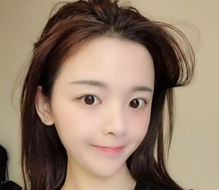 杨超越翻版宋祖儿？别开玩笑了