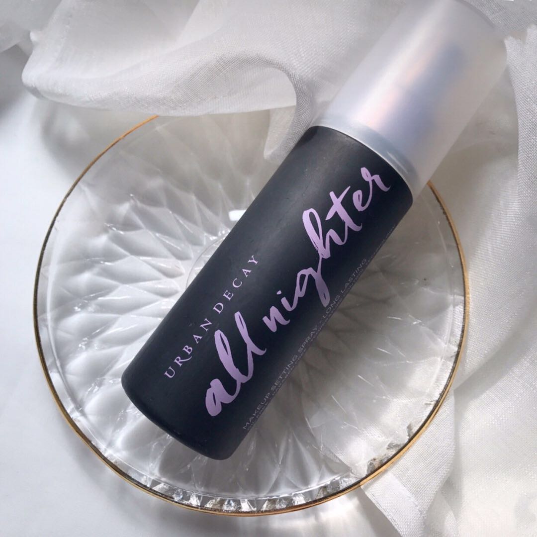 三种懒人定妆法从此脱妆是路人,定妆喷雾怎么使用流汗不脱妆