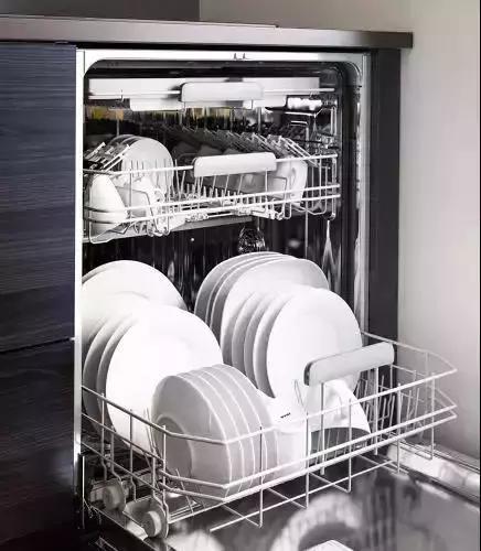 宜家靠这些“假照片”,订阅量28.5亿直逼《哈利波特》