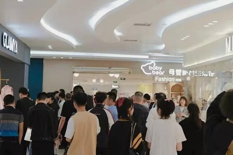 网红地标万家丽的“时尚购物社交”新体验，潮玩打卡就来这儿