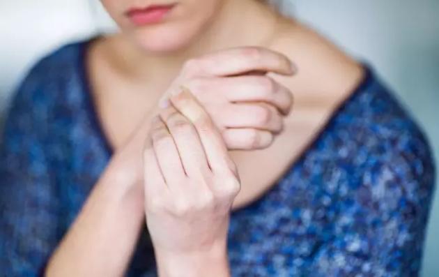 产后宝妈最难受的问题,产后妈妈遇到的问题怎么办