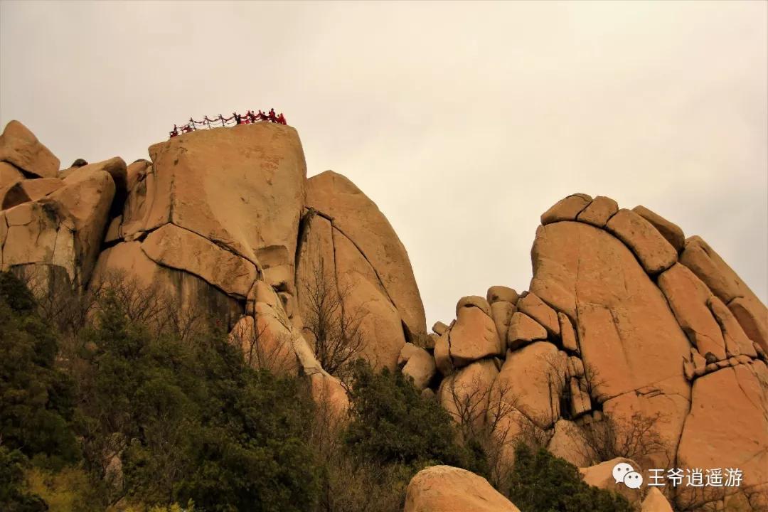 邹城峄山石头怎么形成的,峄山的石头是怎么形成