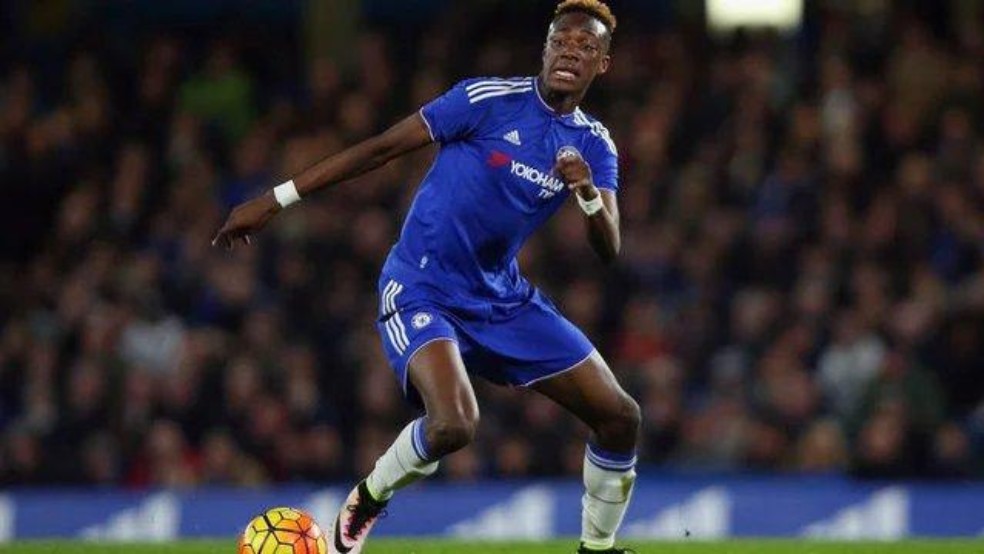 实况足球决赛曼城切尔西阵容,实况足球2019切尔西能力值