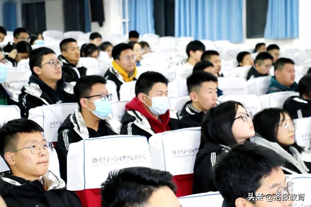 庞文斌校长,庞文斌洛阳一高文兴中学