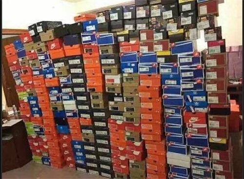 耐克阿迪达斯如何分辨真假,耐克阿迪怎么区分真假