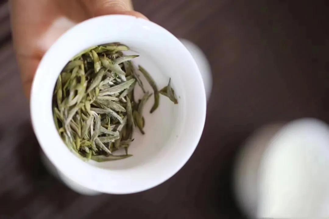 茶里的回甘生津是怎么回事,有回甘特别甜的茶