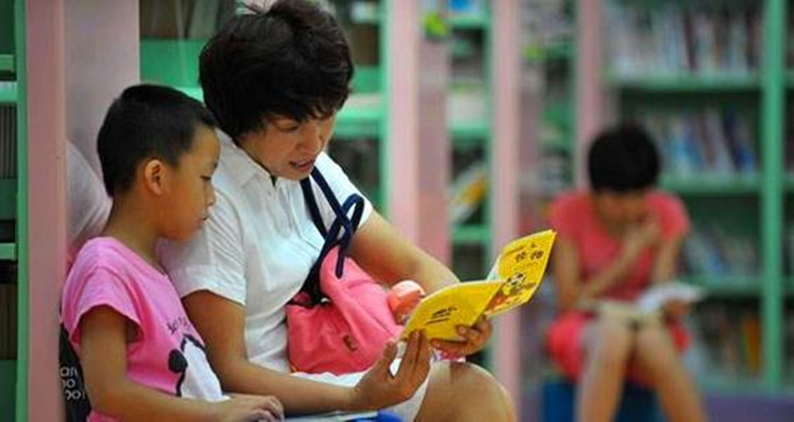 金星在儿子面前怒怼插队：贪小便宜的父母，培养不出大格局的孩子