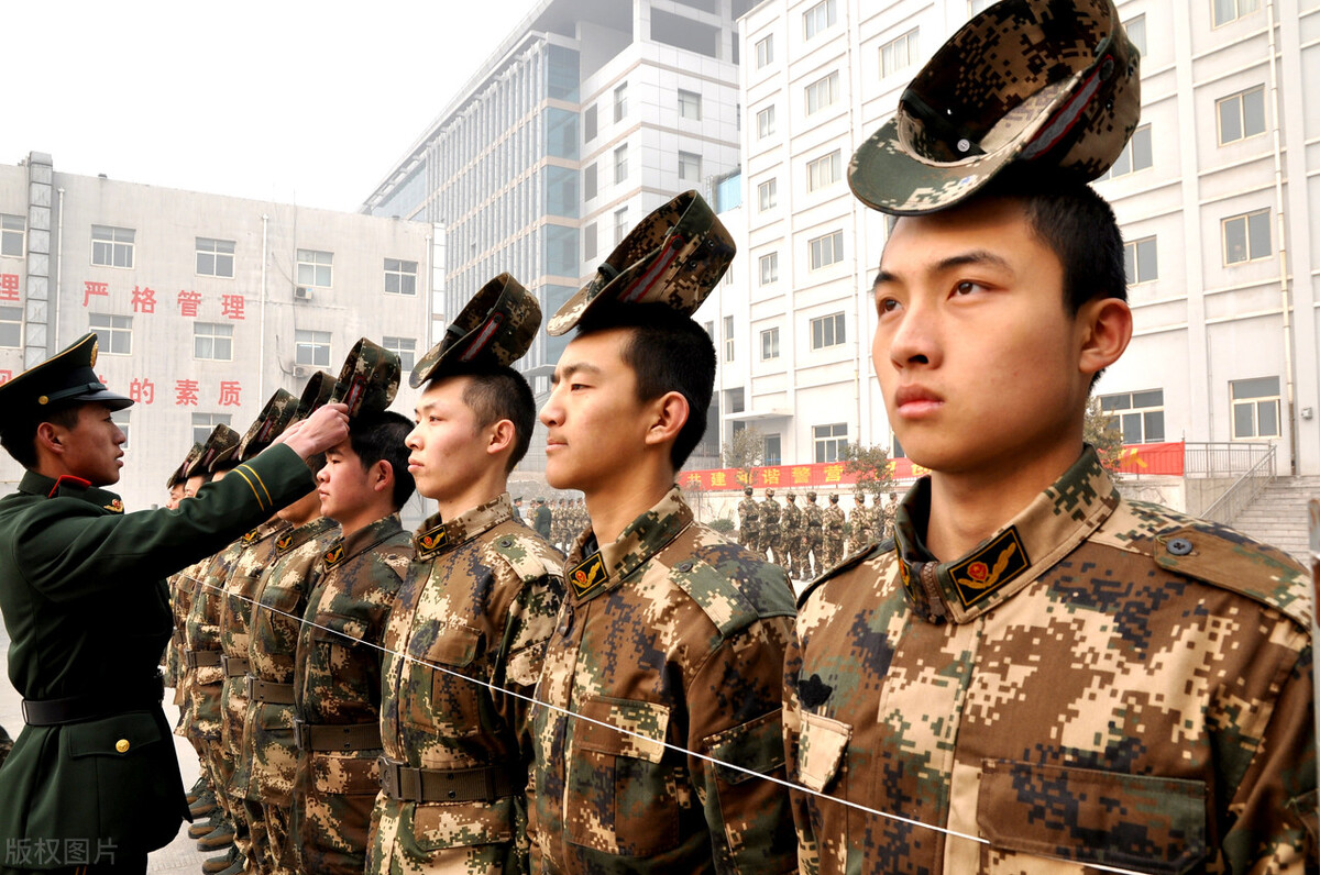 直招士官哪些条件通不过,直招士官和普通义务兵哪个好