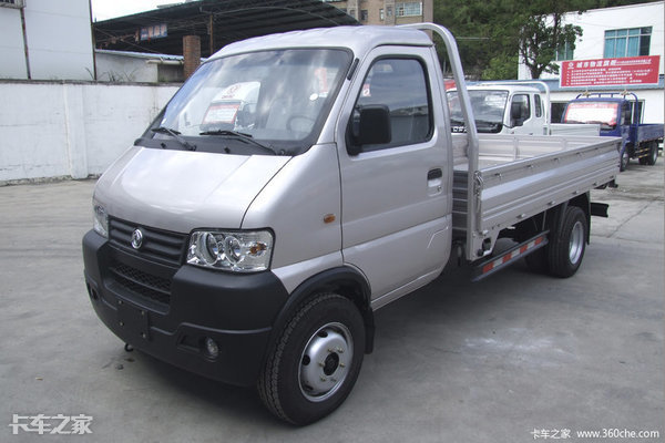 福田小货郎皮卡评测,福田小货郎皮卡和长安神骐f30对比