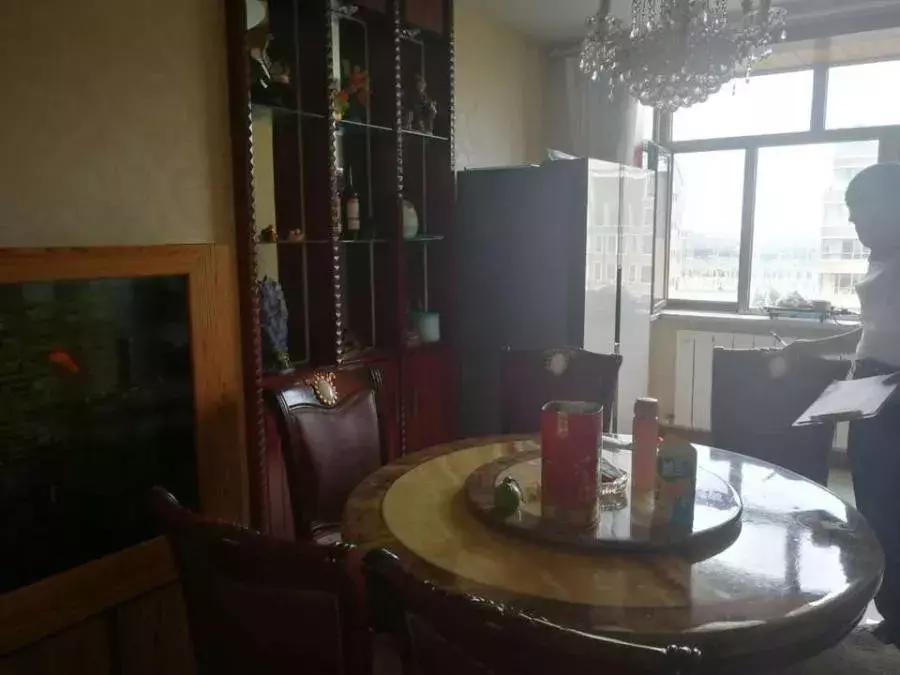 2024款霸道什么时间出售,17年顶配霸道拍卖