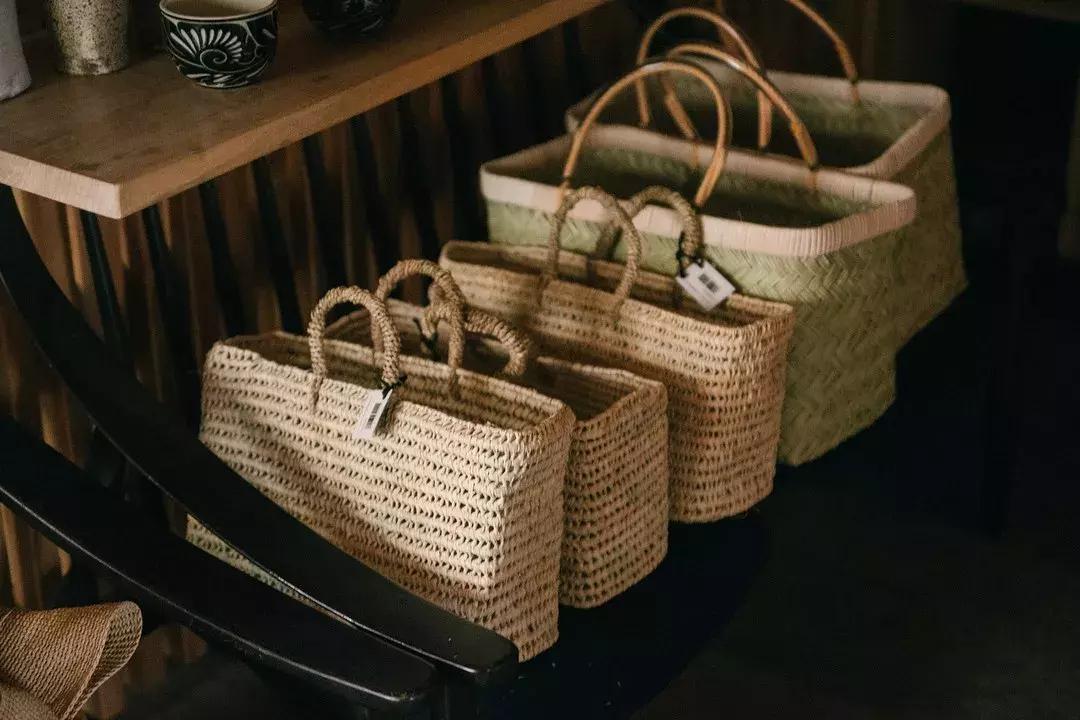 这间面包店，开在无人问津的乡下，而且每周只营业三天｜美好生活