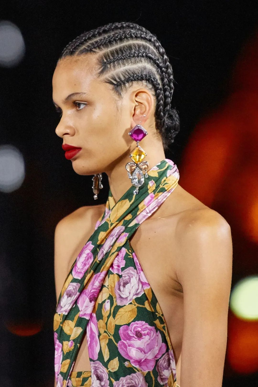 上海百场大秀时装周,百场大秀上海时装周