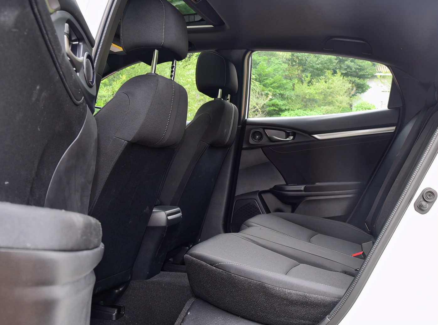 思域怎么样值得买吗,二厢思域比三厢好在哪里