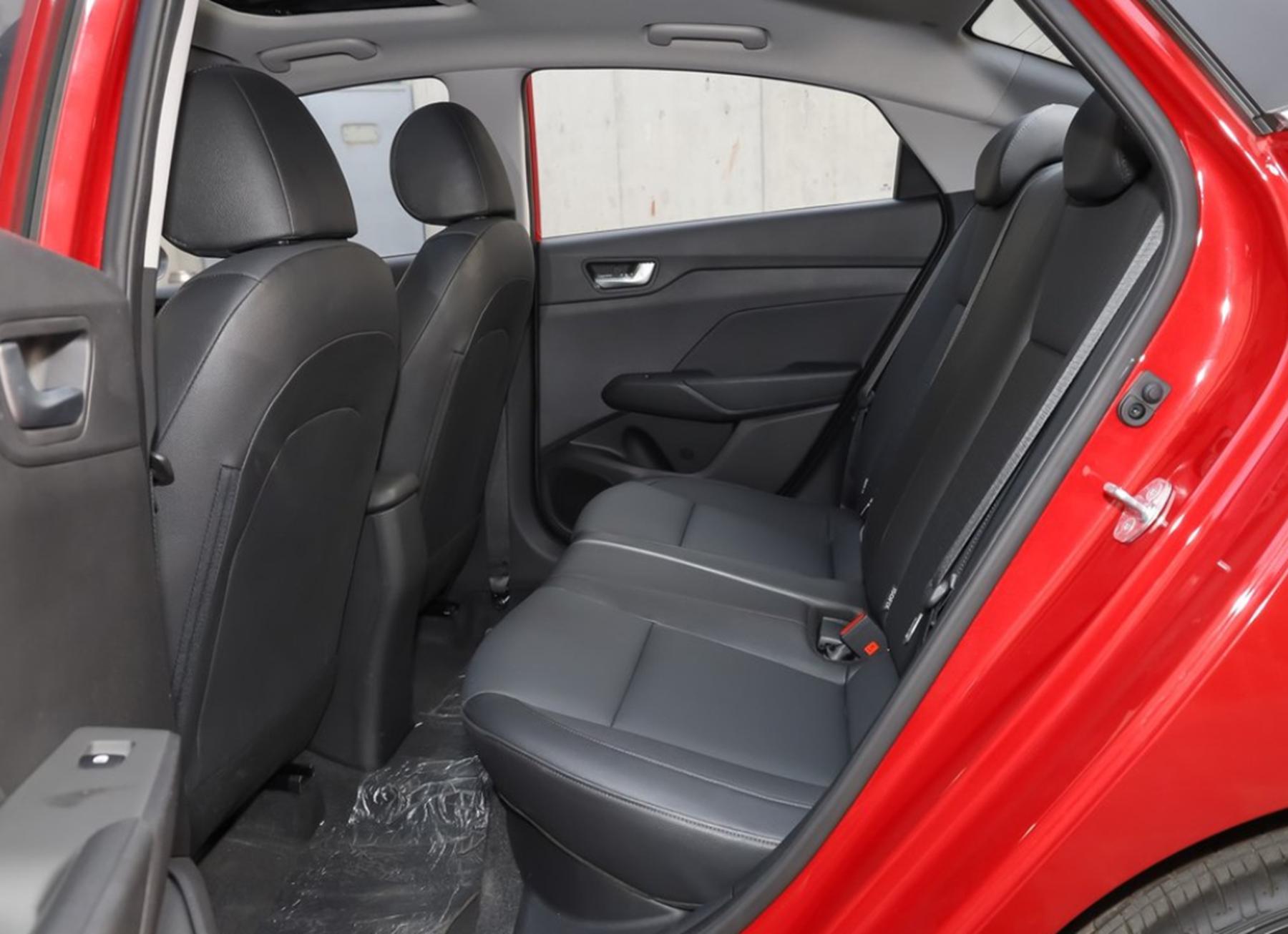 悦纳车主1300公里真实用车体验,花5万提台当年上路150万的车