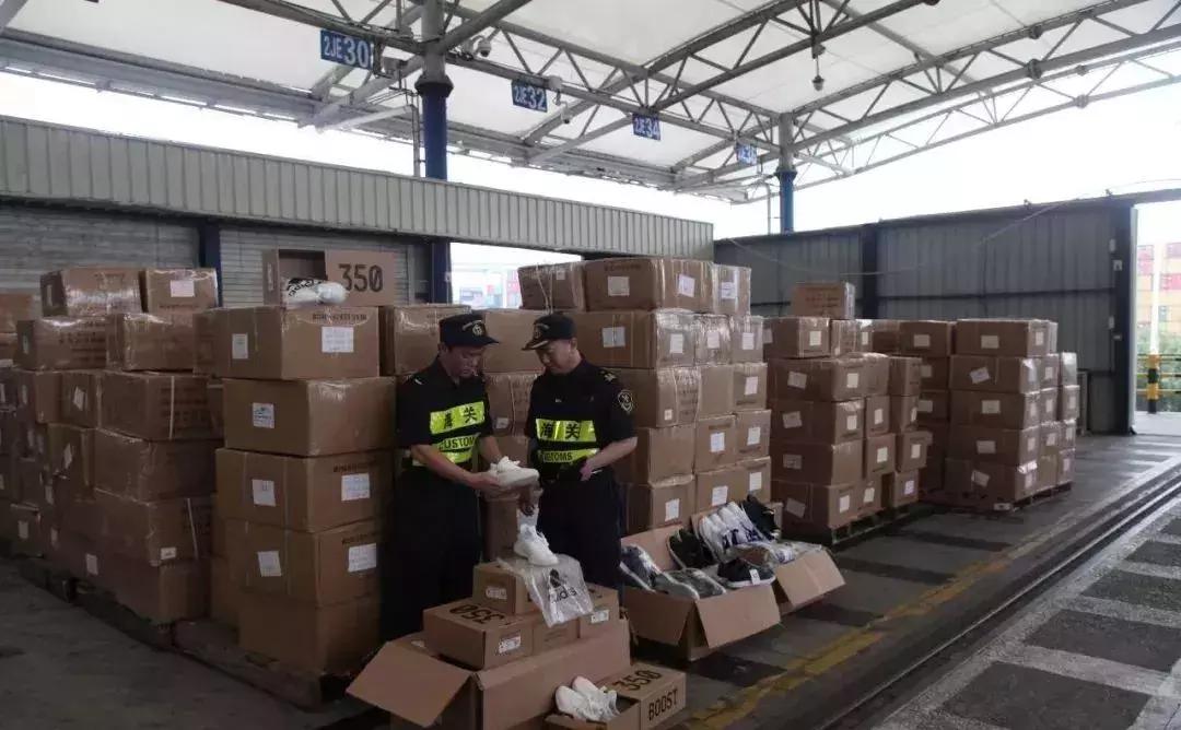 阿迪耐克假鞋最新消息,耐克阿迪为什么会有假鞋