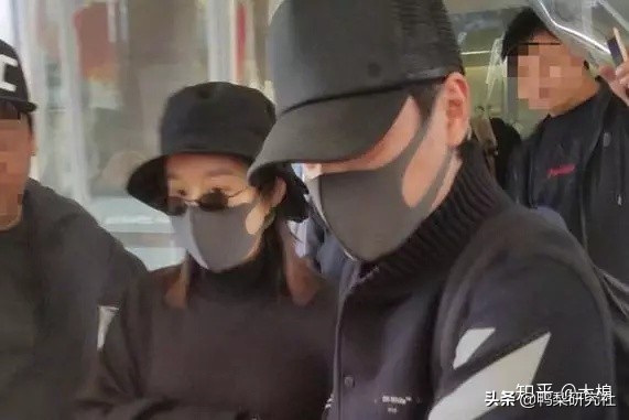 汤唯现在生孩子了吗,汤唯几岁生孩子