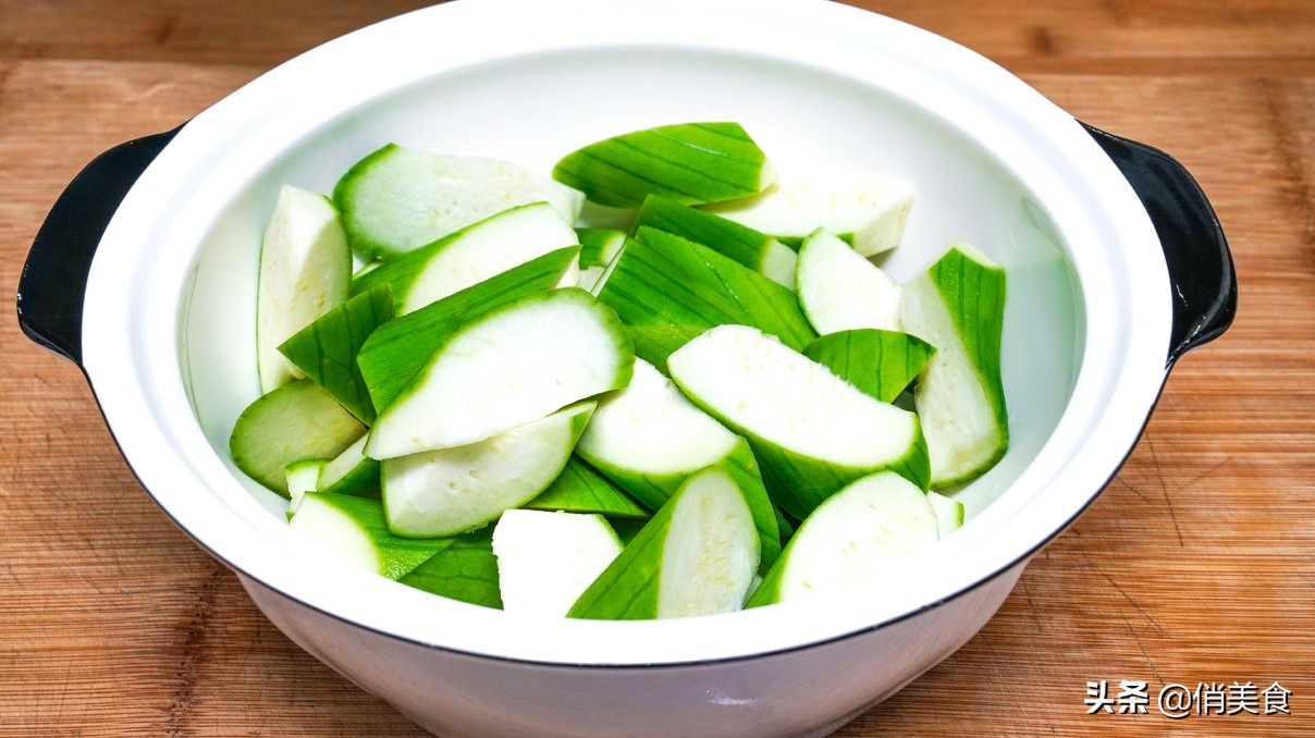 做这个汤给孩子汤鲜味美营养好喝,这些家常菜好吃到连汤汁都不剩