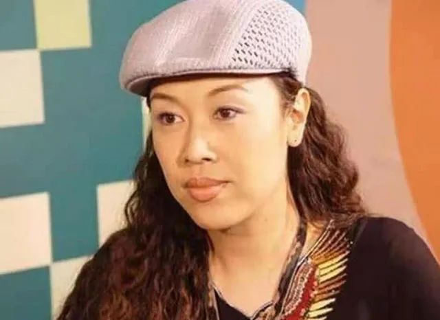 张克莎变性成功后嫁给富商,比金星还漂亮的变性女