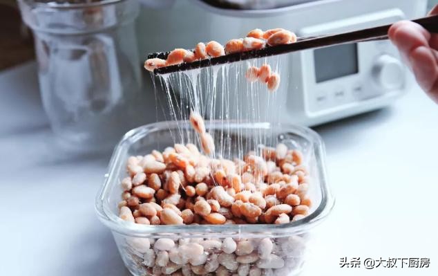 日本吃的纳豆怎么做的,在家自制家常版纳豆的做法