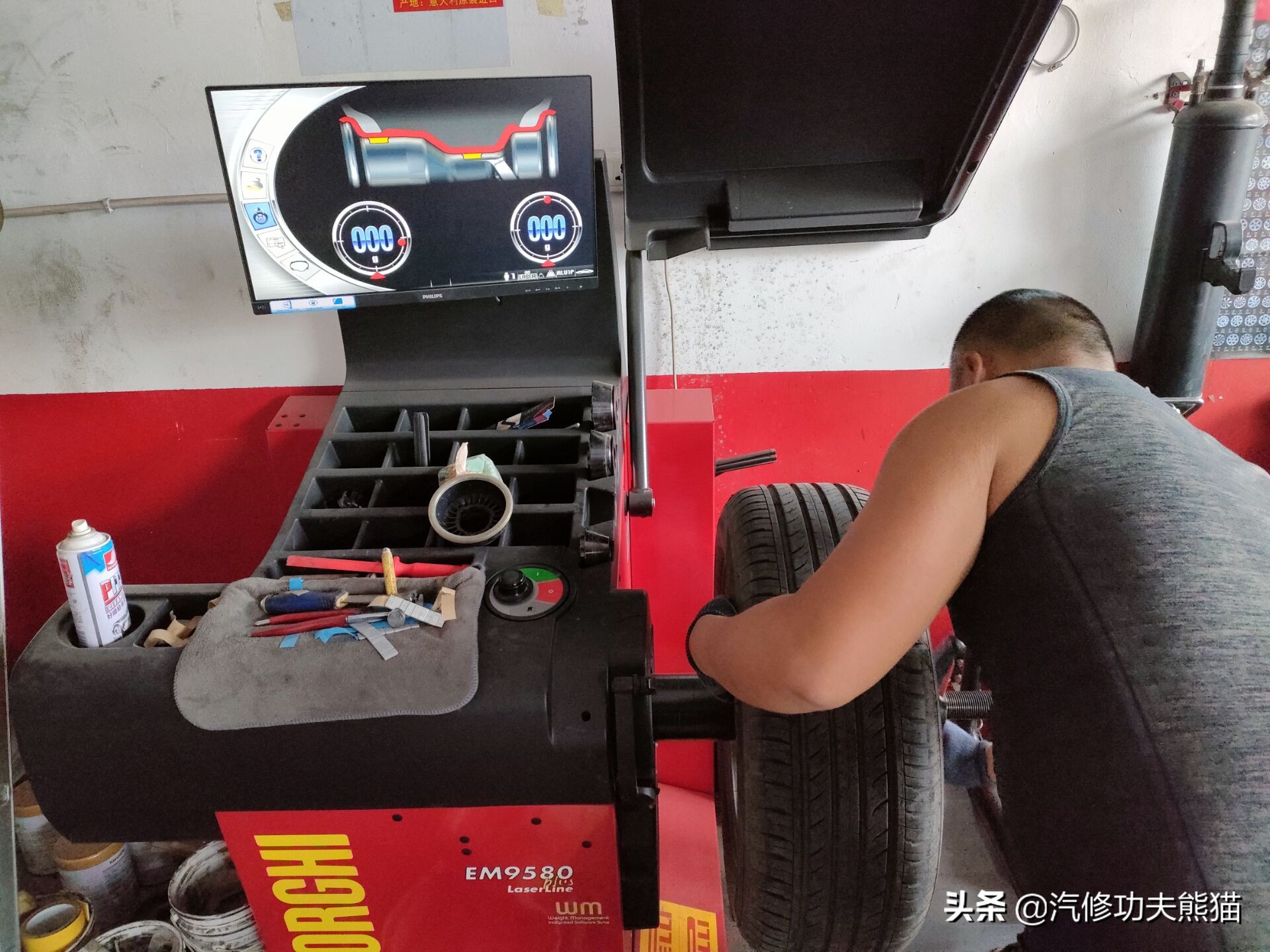 2013奥迪a4l烧机油怎么解决,奥迪a4l哪一款开始烧机油不严重