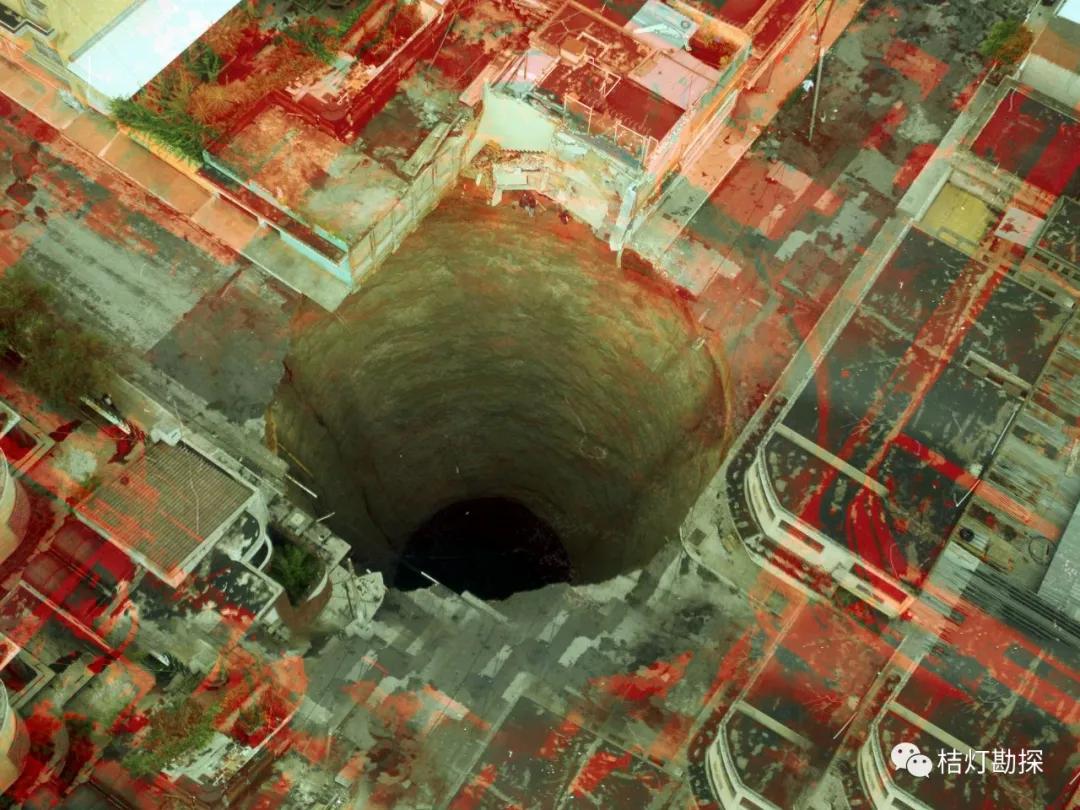 地球两端,地球两端的双胞胎