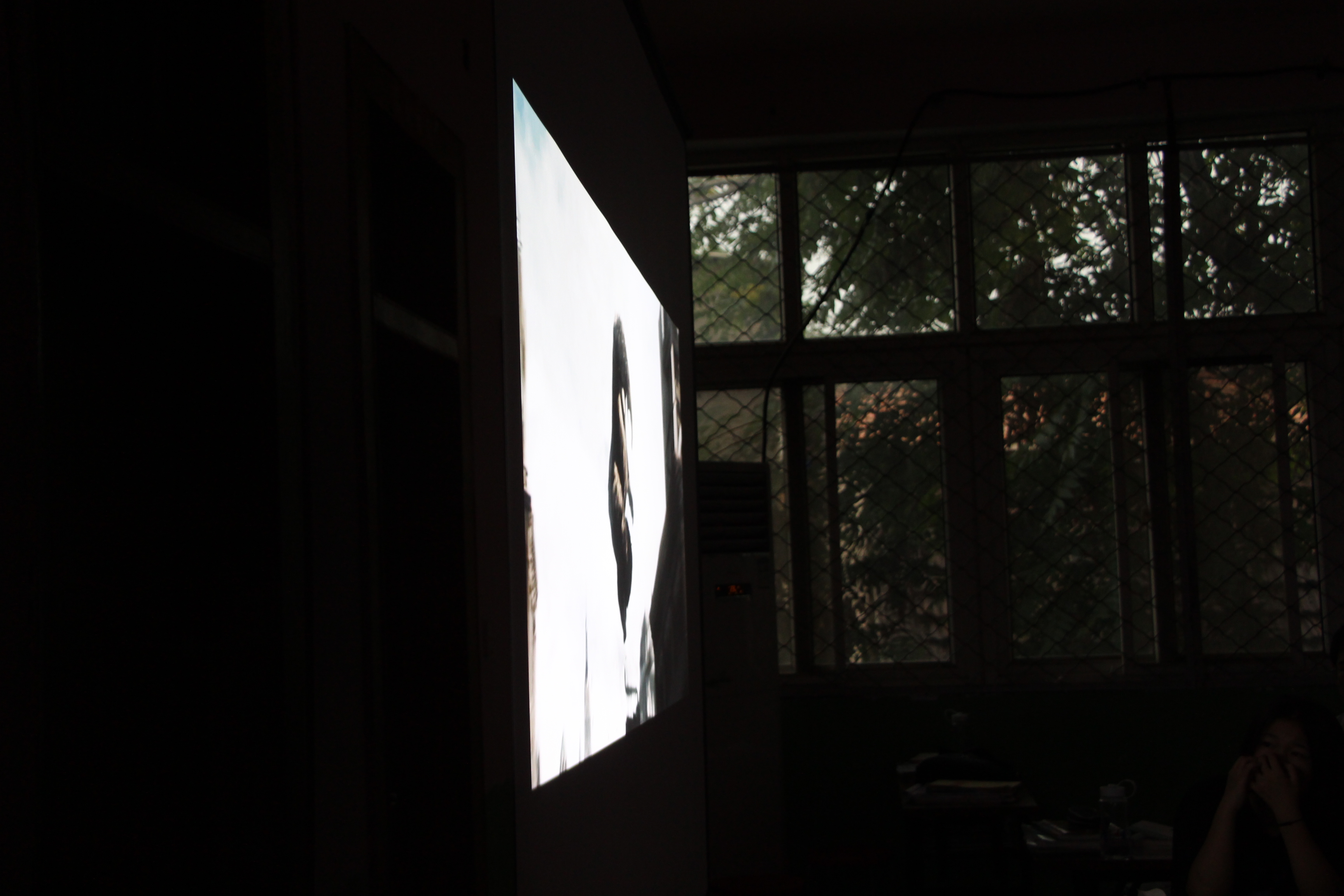 投影幕布白玻纤150寸以上的,白玻纤投影幕布130寸