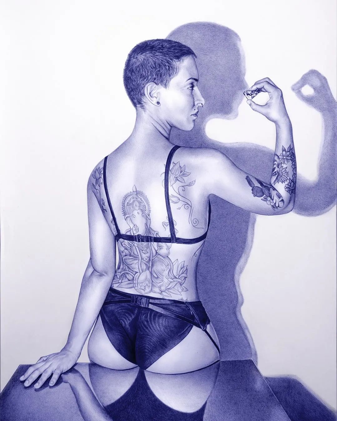 笔尖下的女人火辣性感身材,一天时间7000万*放播**量,网友围观