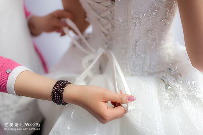 bmpcc拍出来的是灰片吗,bmpcc好用么