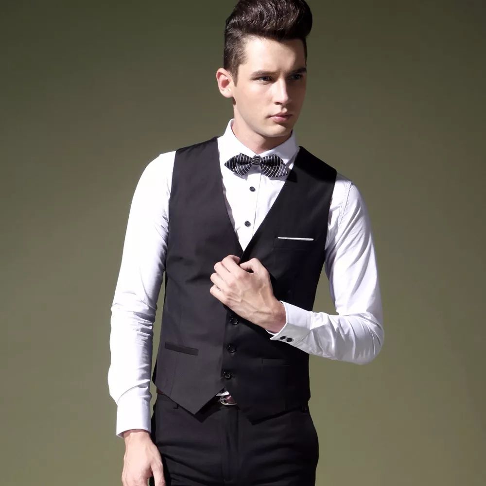 初秋马甲怎么穿好看,棋盘格针织马甲背心深秋款搭配