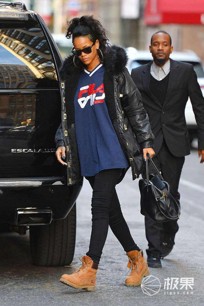 踢不烂大黄蜂2,踢不烂的大黄蜂