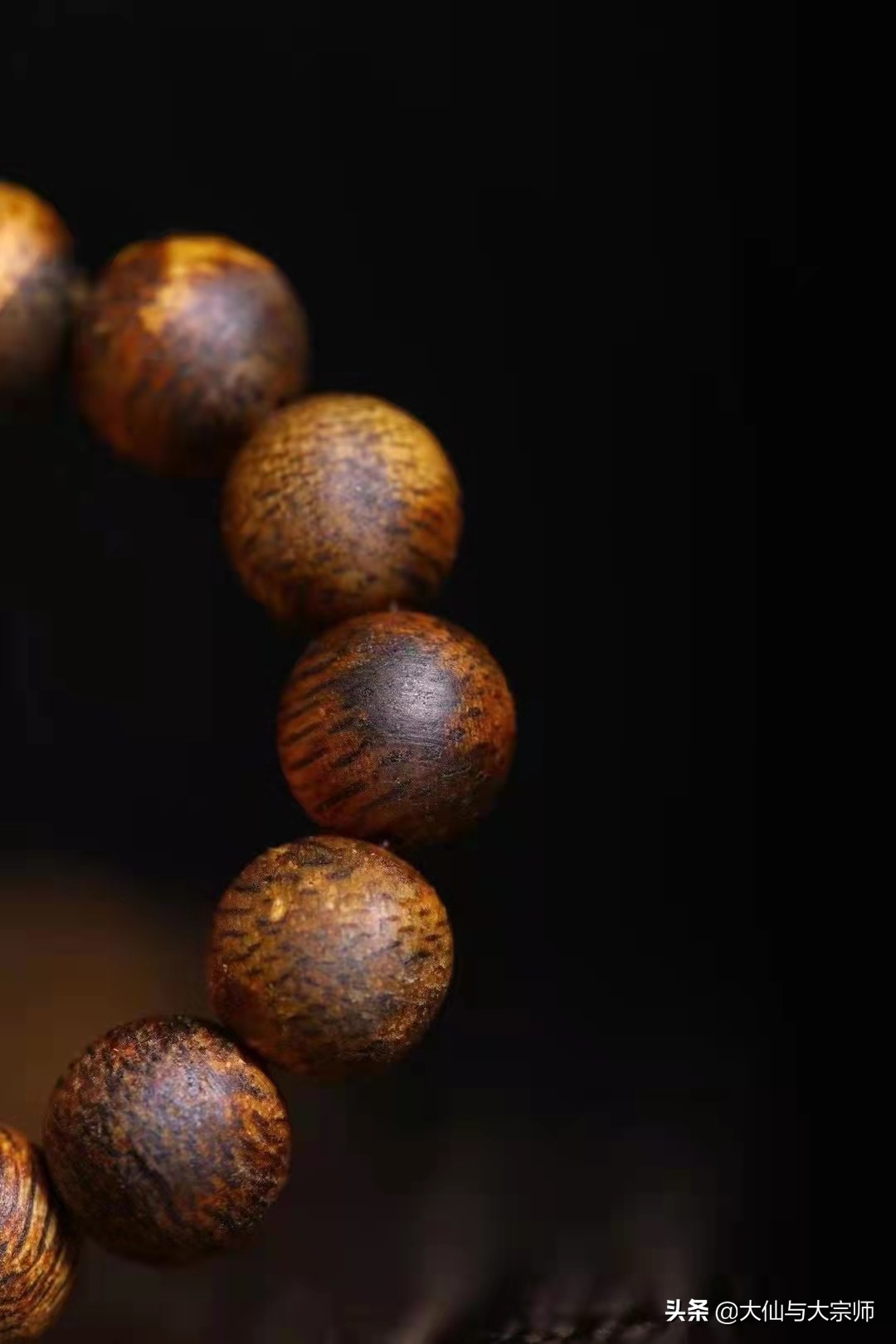 奇楠108颗手串值得珍藏吗,真正的奇楠手串价格