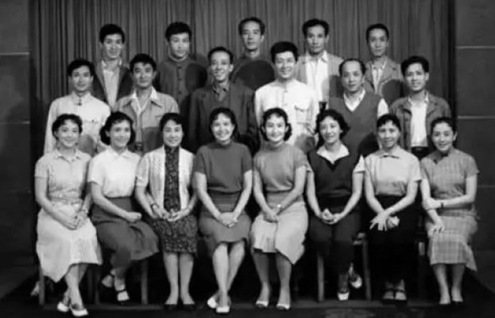 电影演员康泰和赵丹,康泰的老婆赵丹照片