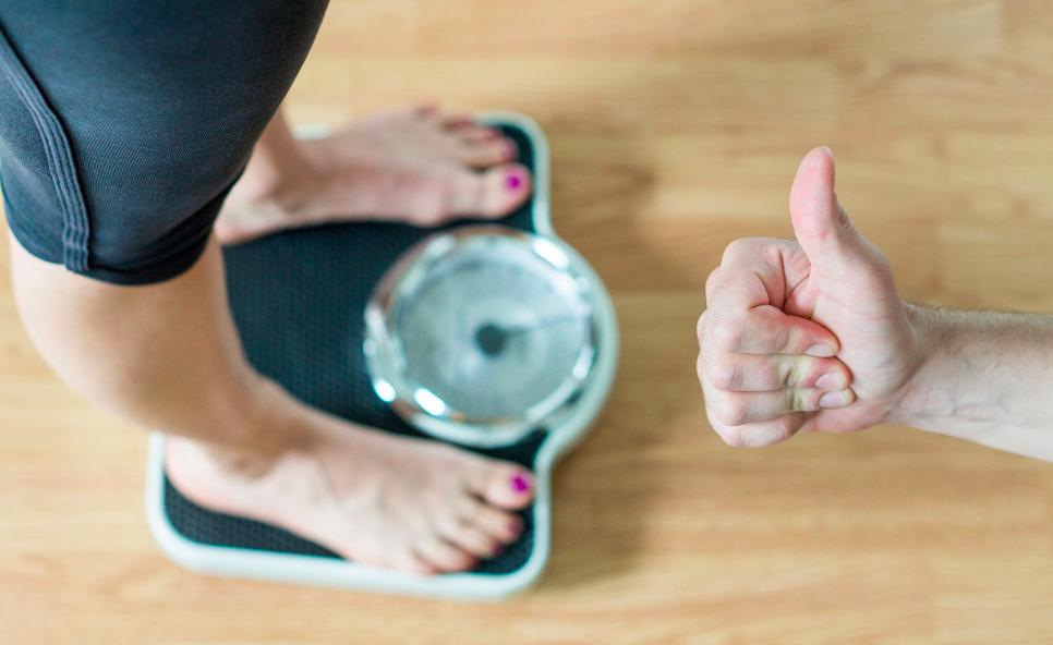 一觉醒来胖十斤,一觉醒来胖10斤可能吗