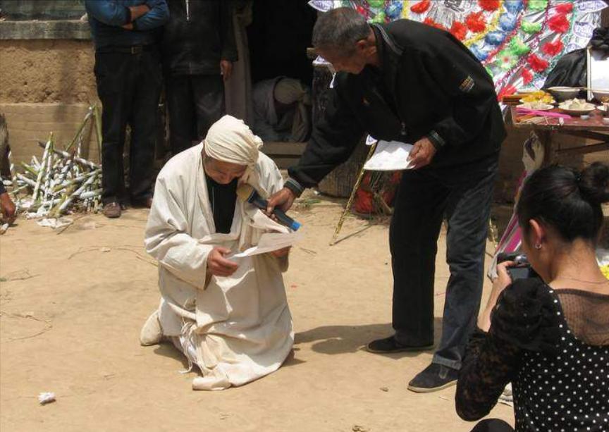 古代的送葬方法,古代人送葬有什么讲究