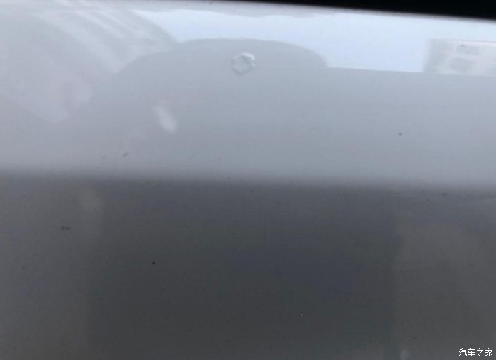 车身被人用钉子划伤怎么处理,车身被划伤怎么修复