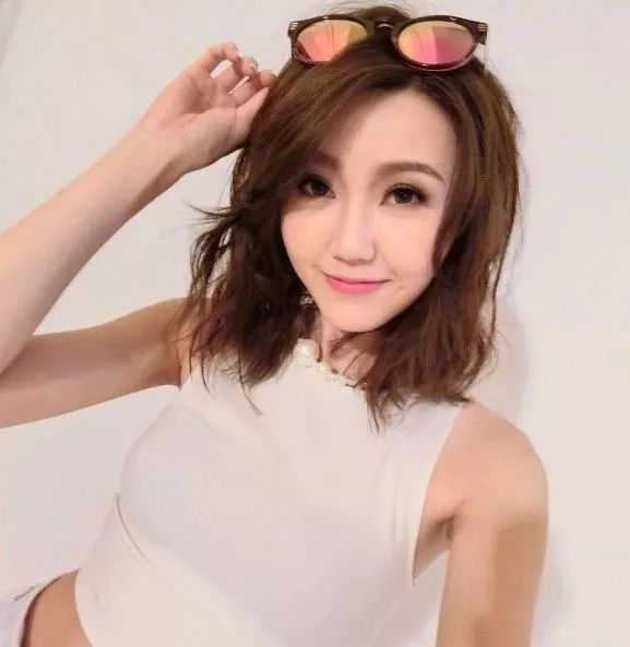 再怀二胎,怀二胎在大宝面前摸肚子