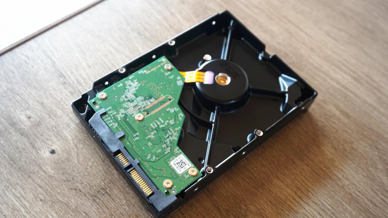 老家新居装上九安监控搭配西部数据紫盘,自己动手安装并不难