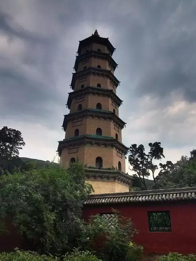 中国古佛塔图片,中国著名佛塔寺