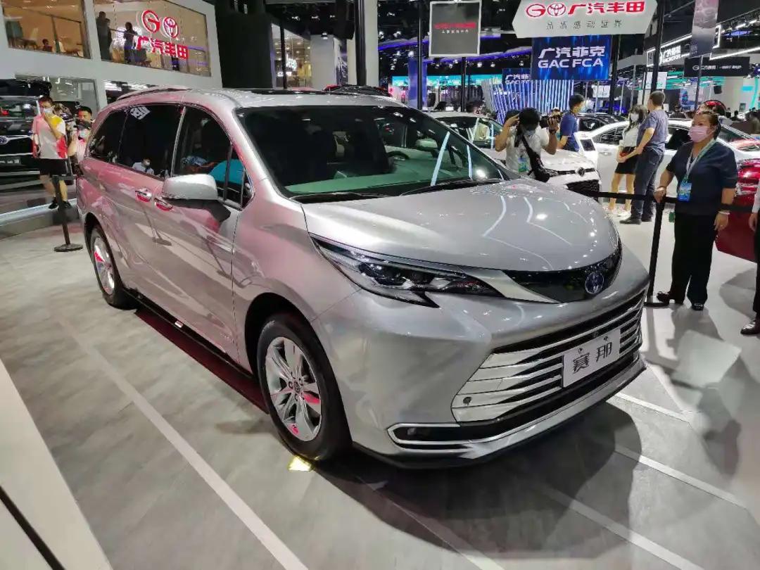 起亚嘉华比库斯途贵,起亚嘉华值不值入手