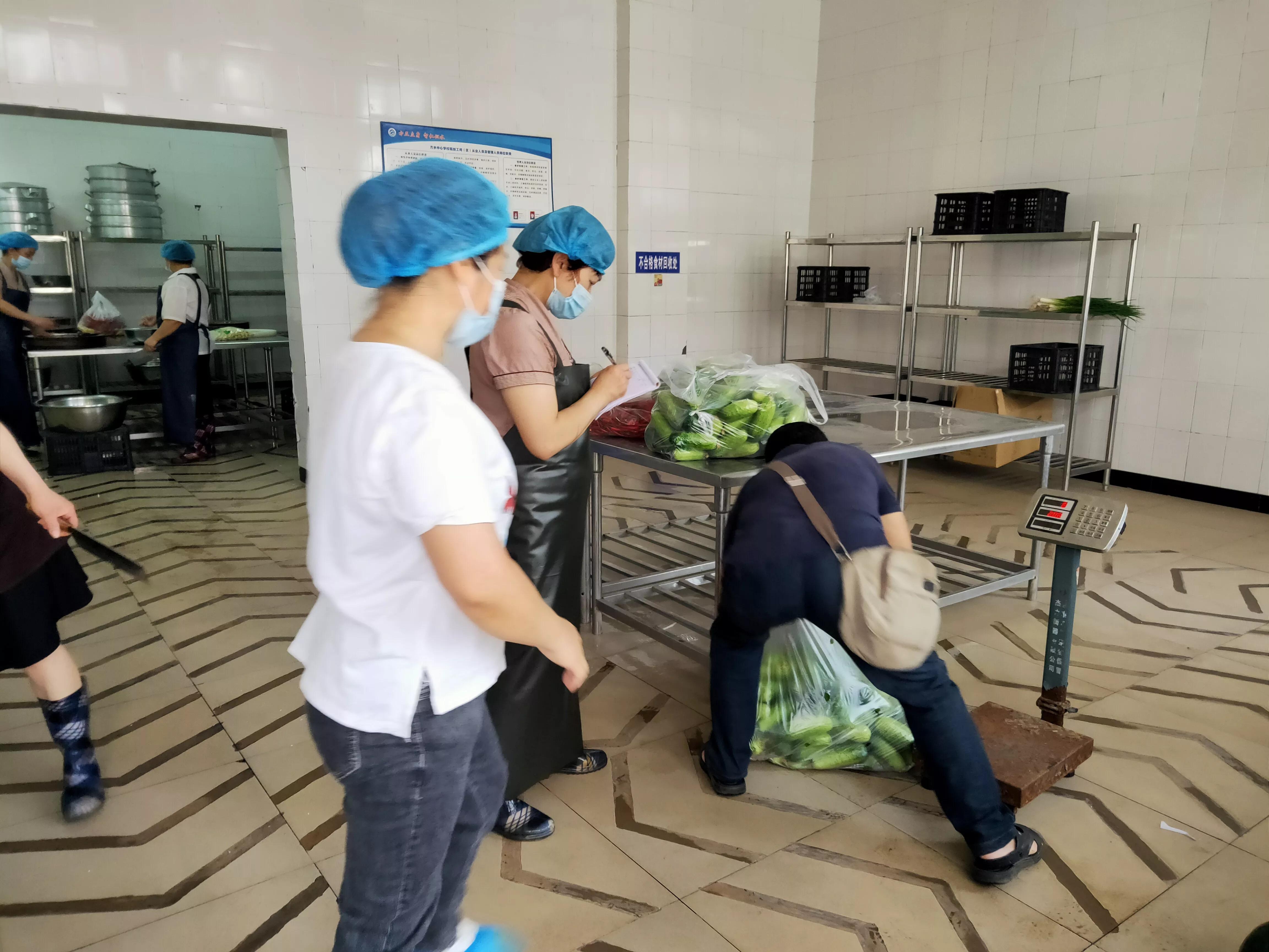 关爱儿童六一,关爱留守儿童让爱温暖心灵