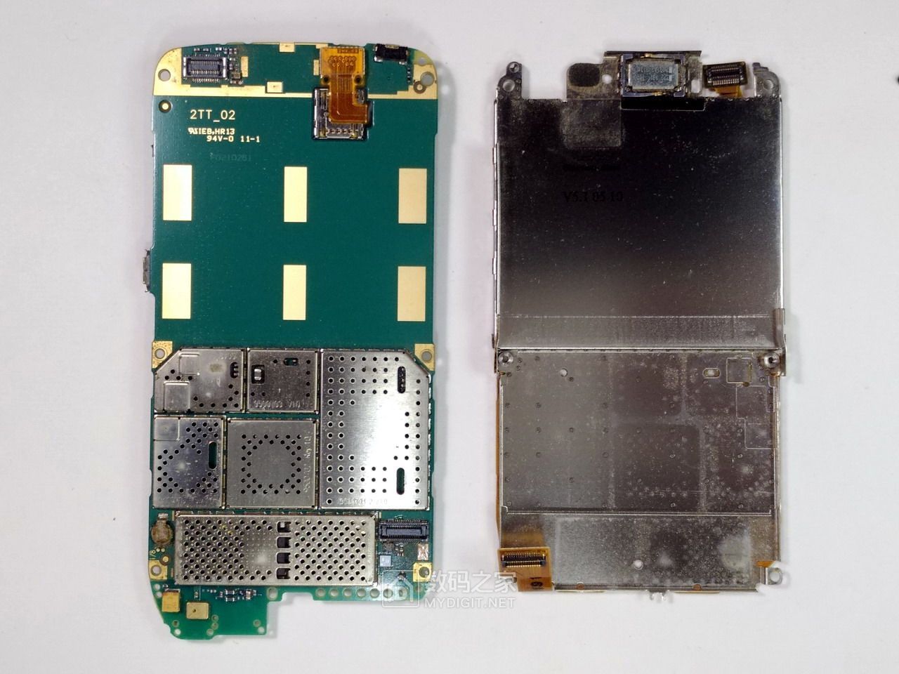 70余图拆解2008年款诺基亚全键盘旗舰E71,曾经的神机名不虚传