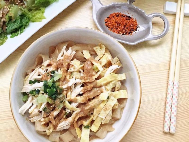 凉拌鸡丝的正确做法,怎么凉拌鸡丝好吃又嫩