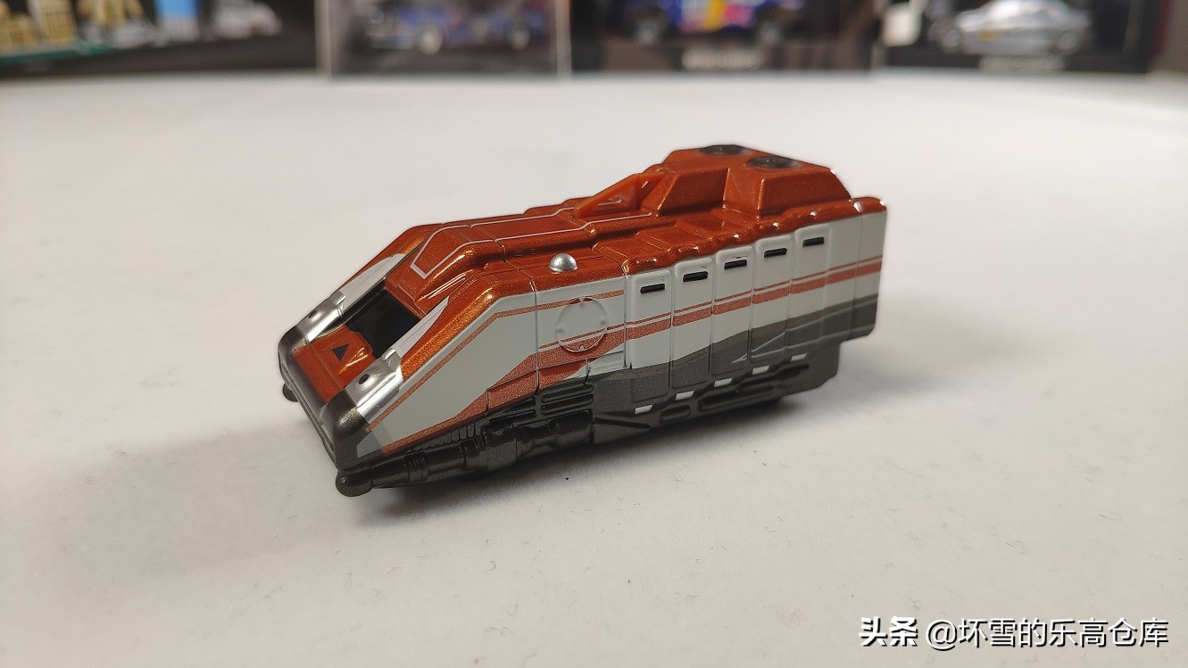 用100日元买多美卡,900日元