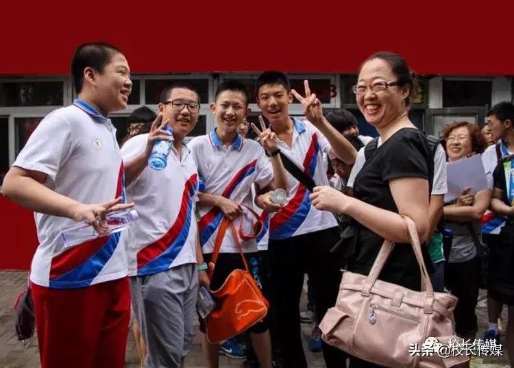 老师对学生太严厉了该如何沟通,学生叛逆顶撞老师时你会怎么做