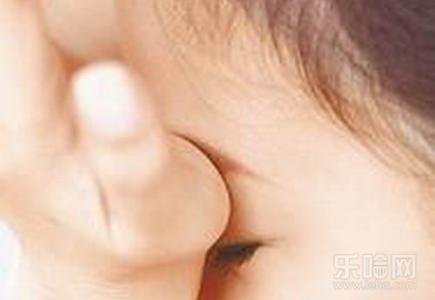 医美怎么祛脸上的疤印,医美可以去除脸上的疤痕吗