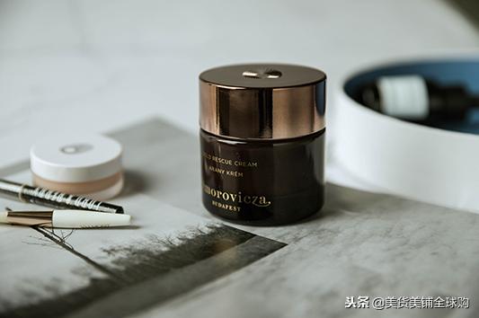 秋冬保湿效果好的面霜,保湿滋润面霜怎么用才正确视频