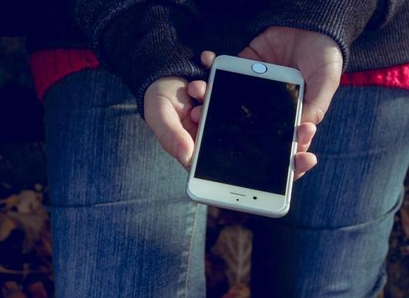 苹果发布ios12.4,iphone8plusios12.4要不要升级