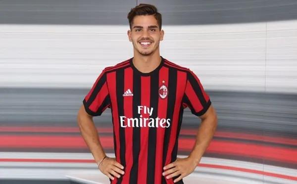 ac米兰早期来中国俱乐部的比赛,ac米兰历史最佳引援