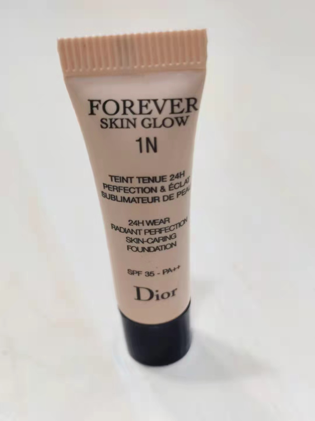 迪奥凝脂恒久粉底液1n,迪奥花秘瑰萃精华粉底液