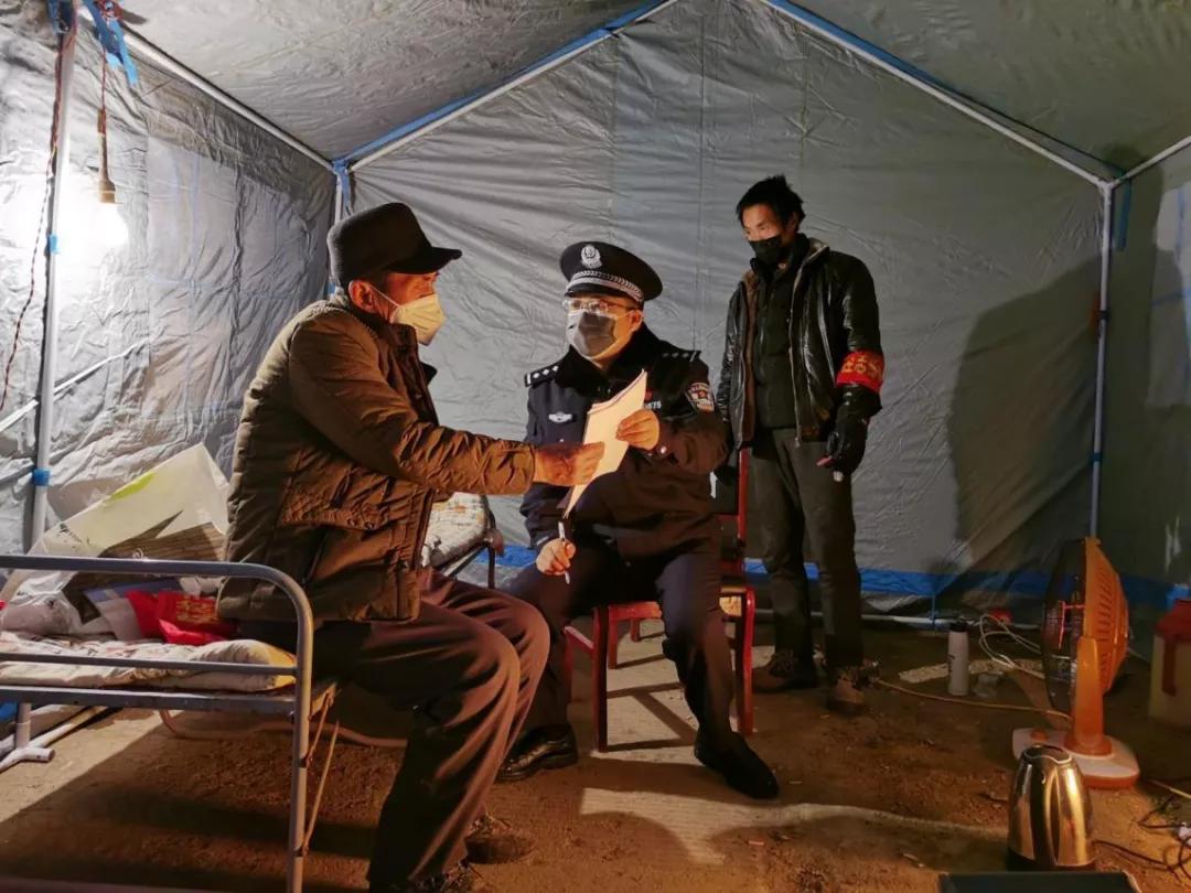 青春在战役中绽放公安,抗击疫情陕西公安战斗在一线